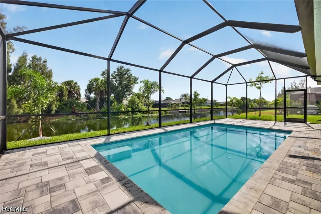 629 SW 13th Street Cape Coral FL 33914