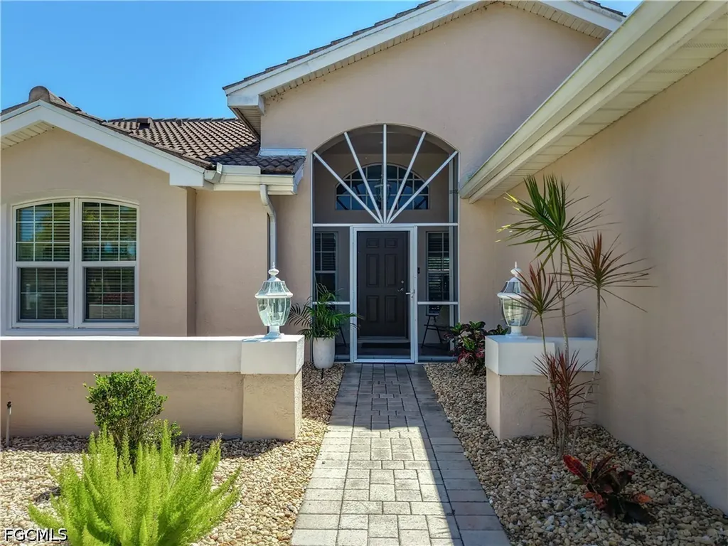 2240 Corona Del Sire Drive North Fort Myers FL 33917
