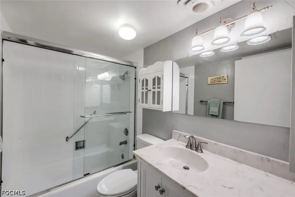 6102 Augusta Drive Fort Myers FL 33907