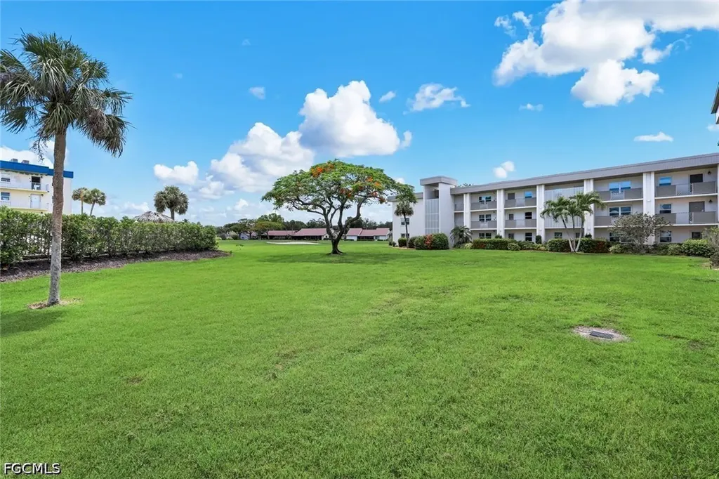 6102 Augusta Drive Fort Myers FL 33907