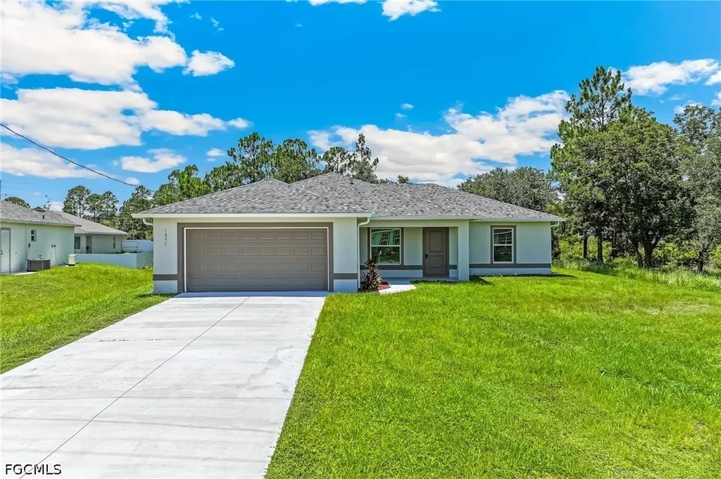 1895 Weldon Avenue Lehigh Acres FL 33972