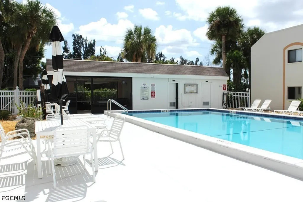 16361 Dublin Circle Fort Myers FL 33908