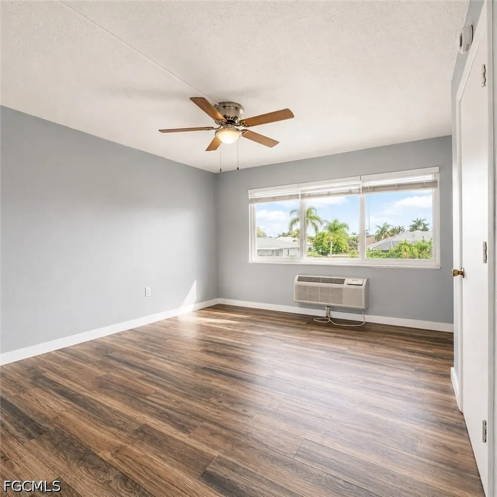 3817 Del Prado Boulevard S Cape Coral FL 33904