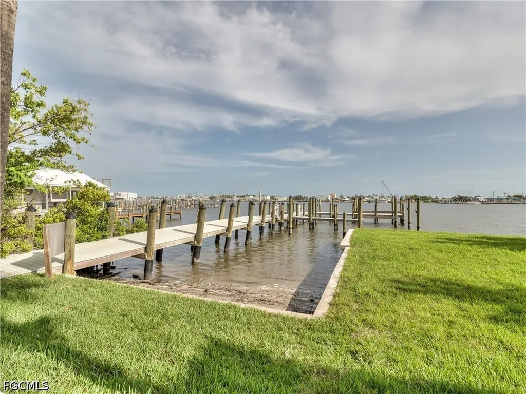 276 Delmar Avenue Fort Myers Beach FL 33931