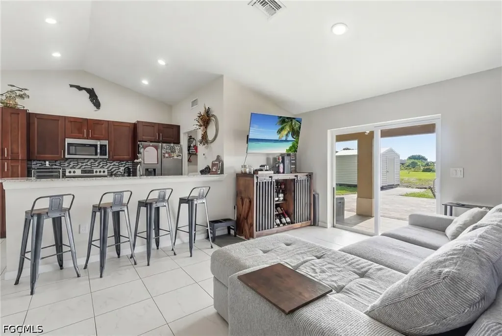 7075 Tide Circle Labelle FL 33935