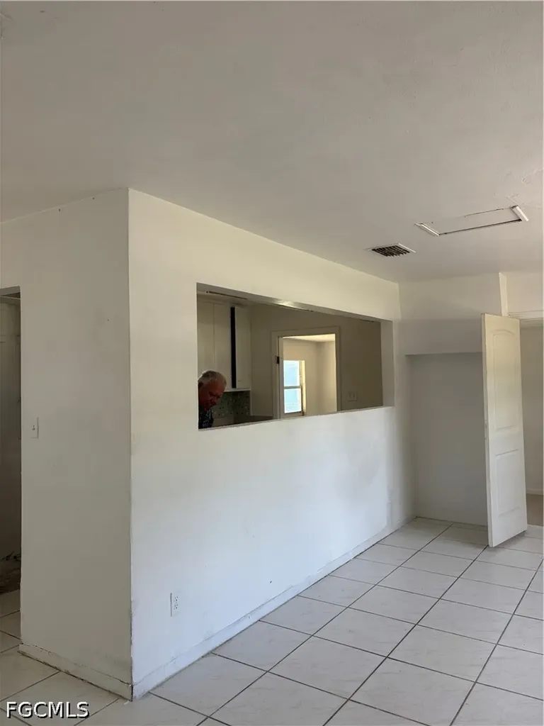 3977 Seminole Avenue Fort Myers FL 33916