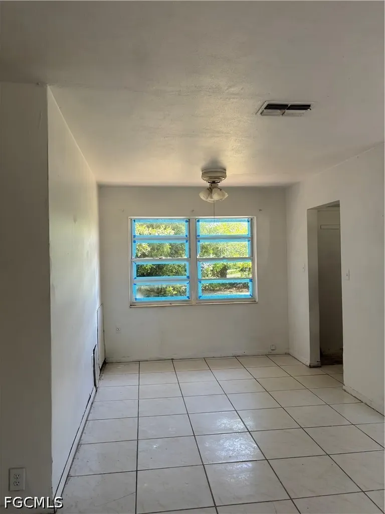 3977 Seminole Avenue Fort Myers FL 33916