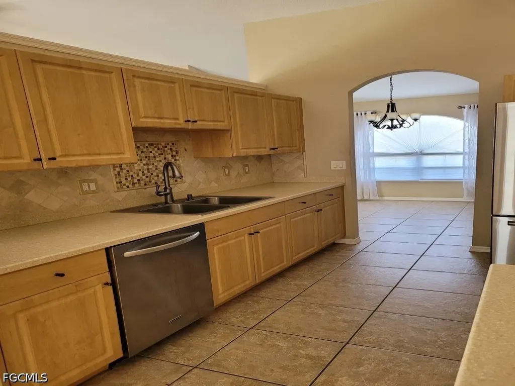 4145 SW 9th Avenue Cape Coral FL 33914