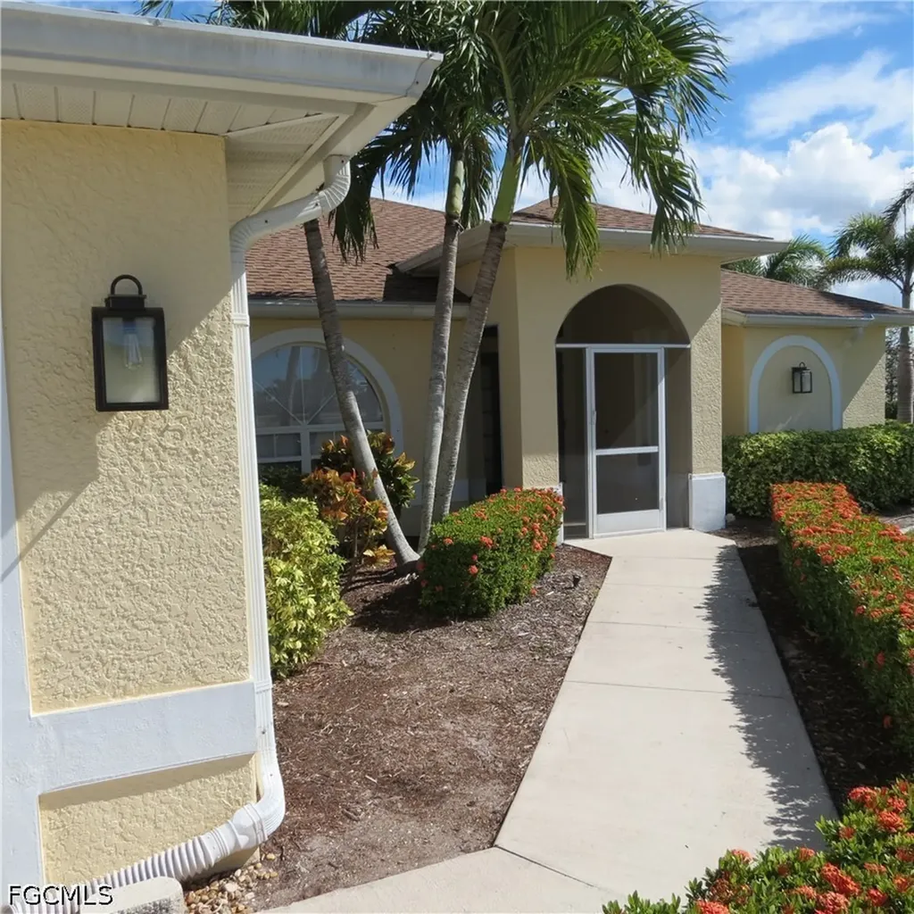 4145 SW 9th Avenue Cape Coral FL 33914