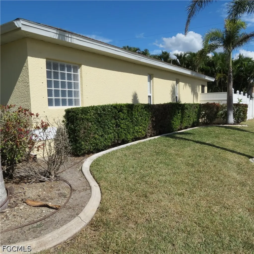 4145 SW 9th Avenue Cape Coral FL 33914