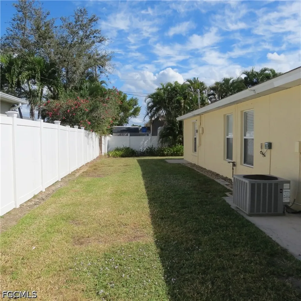 4145 SW 9th Avenue Cape Coral FL 33914