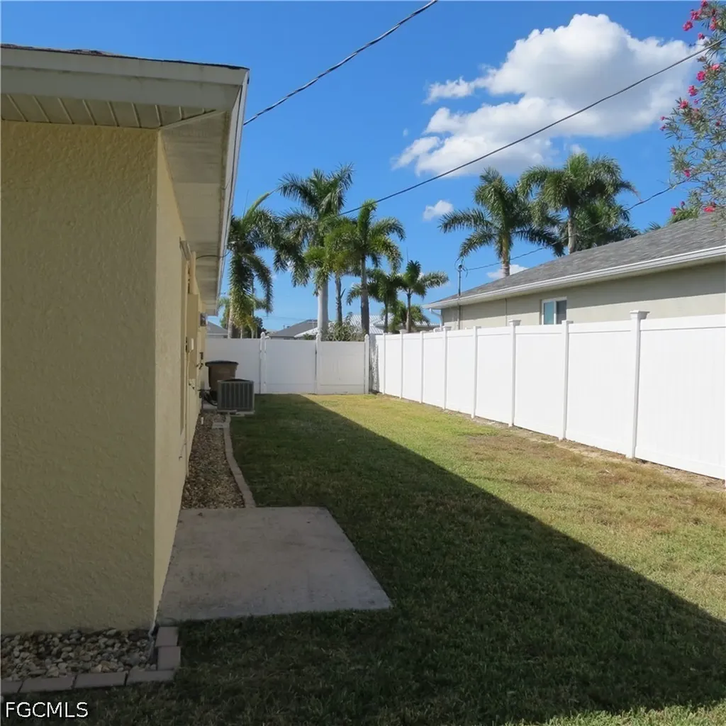 4145 SW 9th Avenue Cape Coral FL 33914