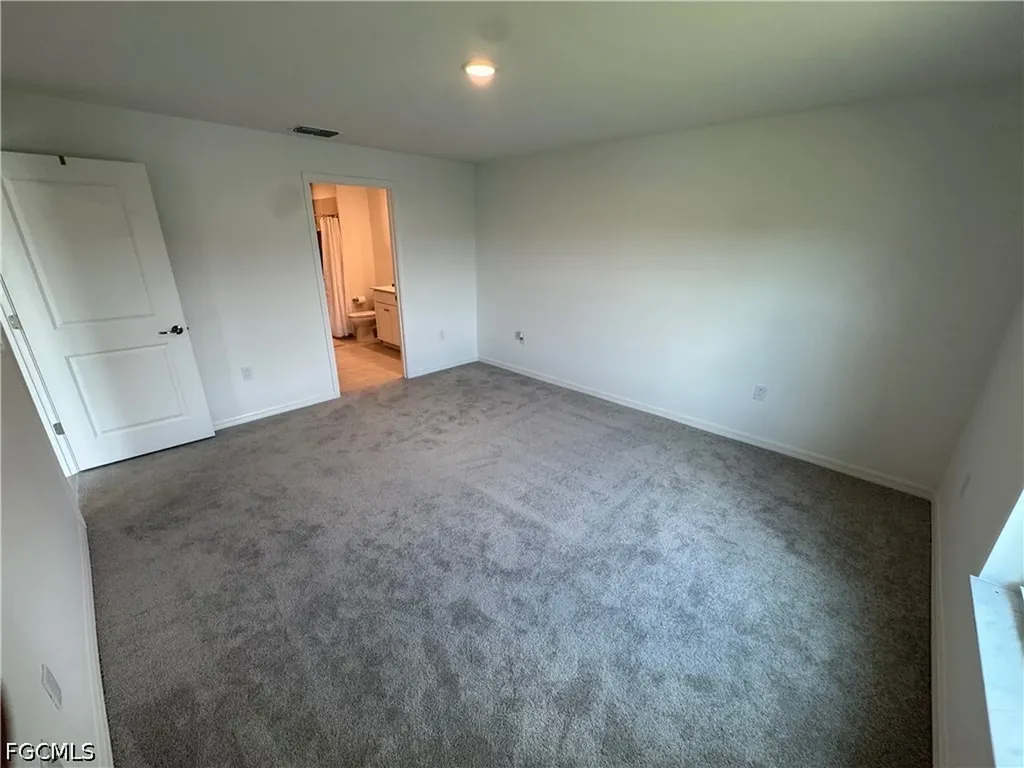1609 NE 33rd Terrace Cape Coral FL 33909