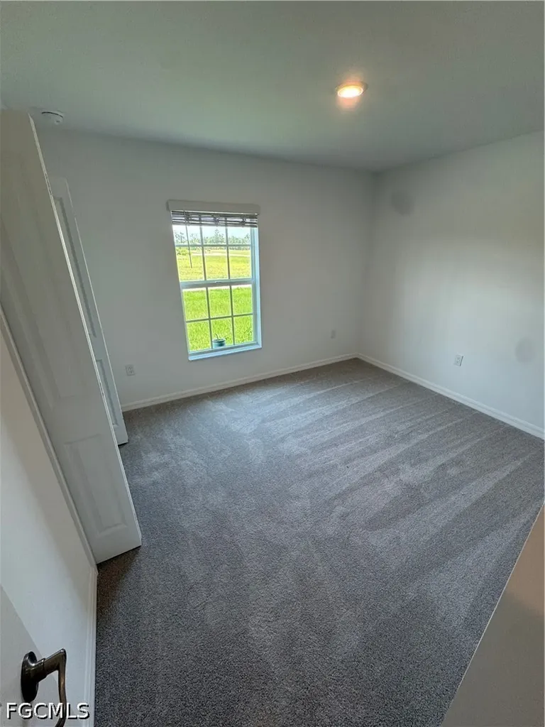 1609 NE 33rd Terrace Cape Coral FL 33909