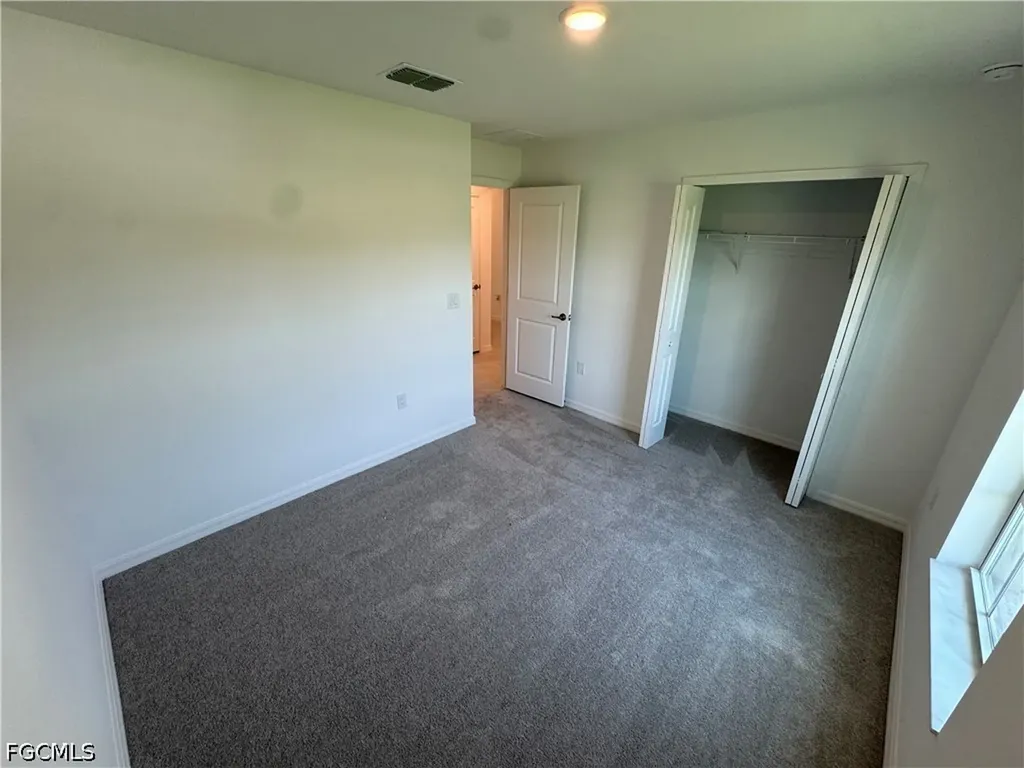 1609 NE 33rd Terrace Cape Coral FL 33909