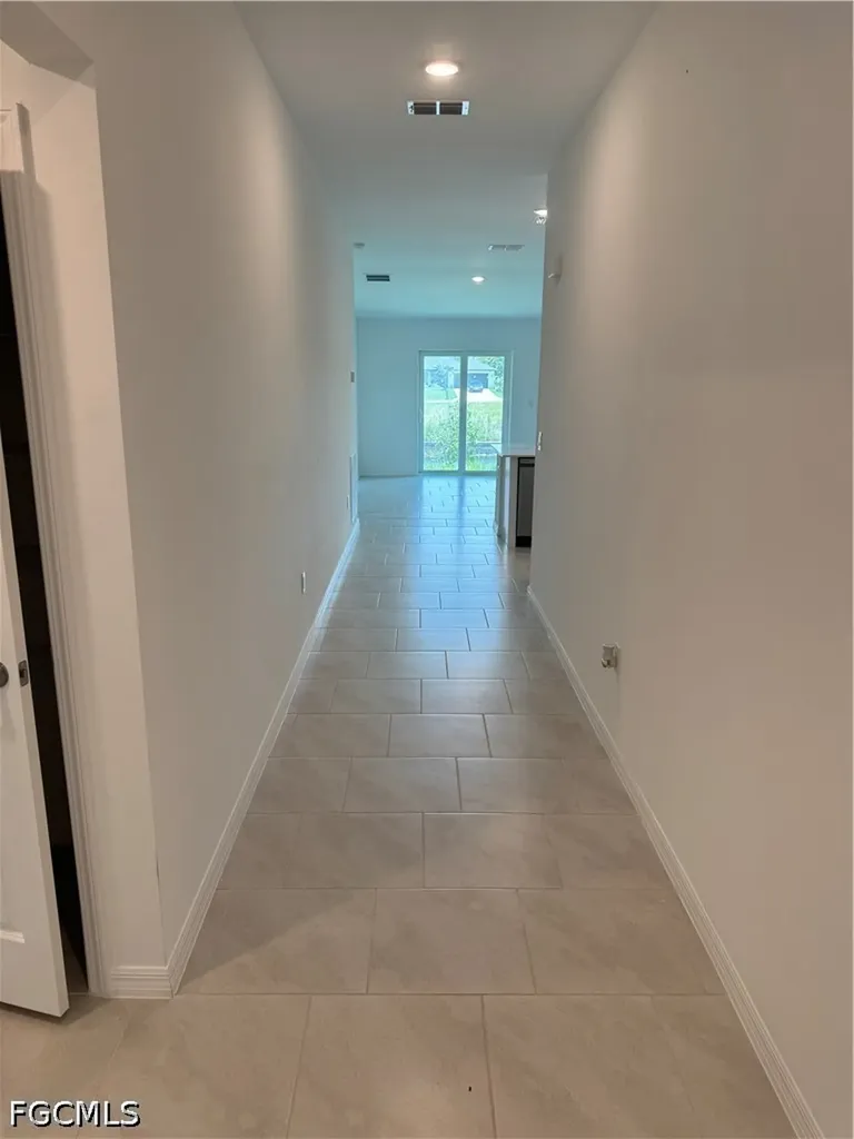 1609 NE 33rd Terrace Cape Coral FL 33909