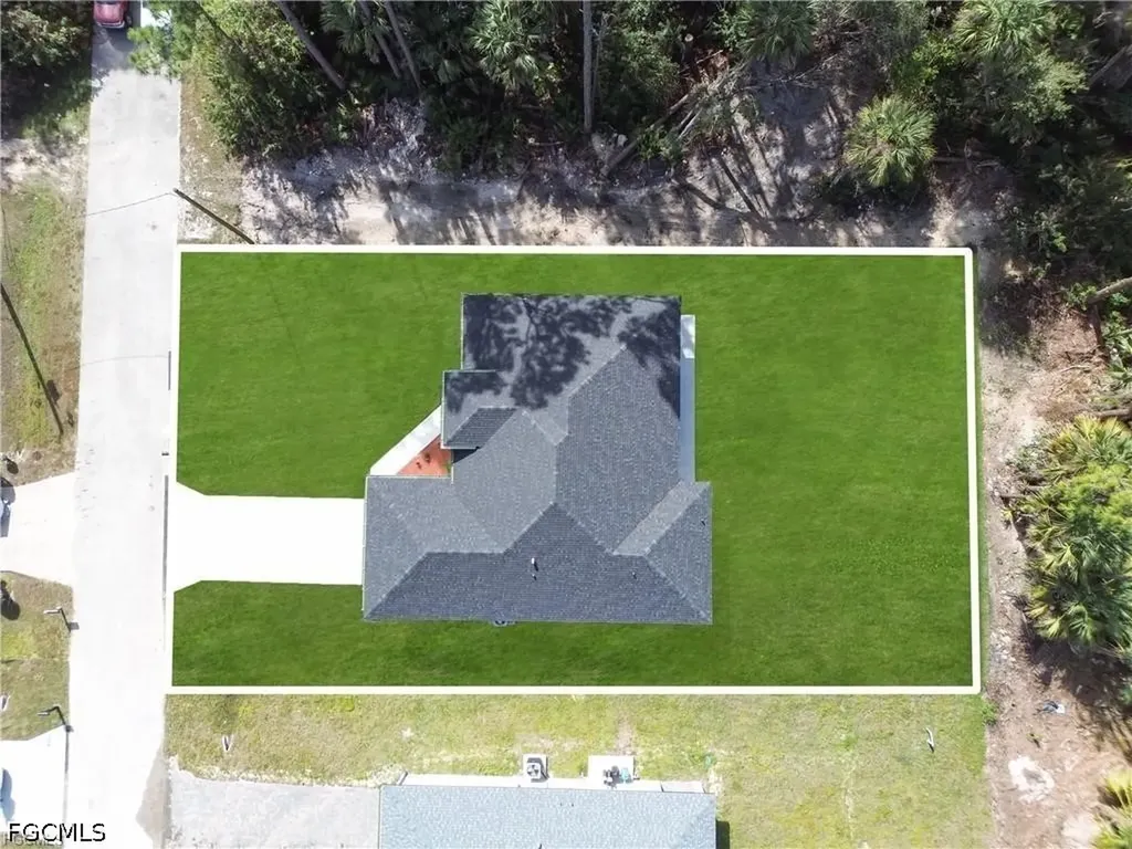 4703 Sara Avenue N Lehigh Acres FL 33971