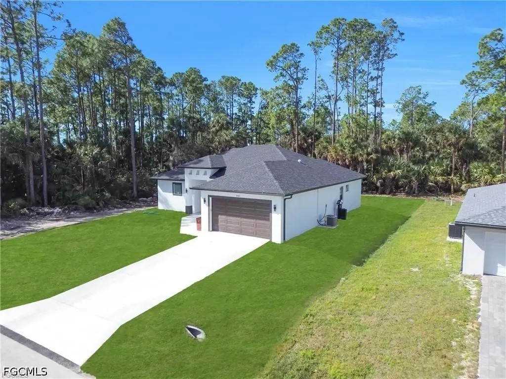 4703 Sara Avenue N Lehigh Acres FL 33971