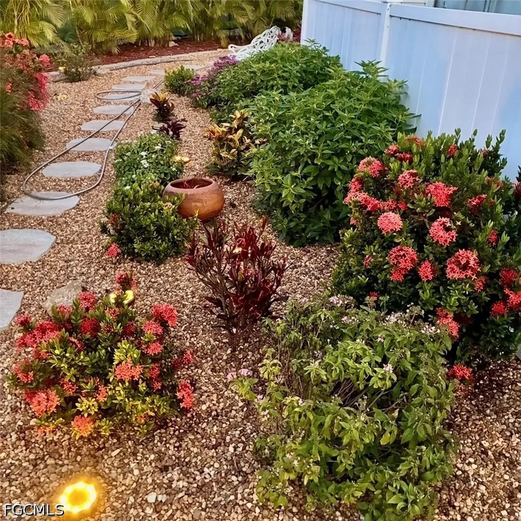 506 SE 27th Terrace Cape Coral FL 33904