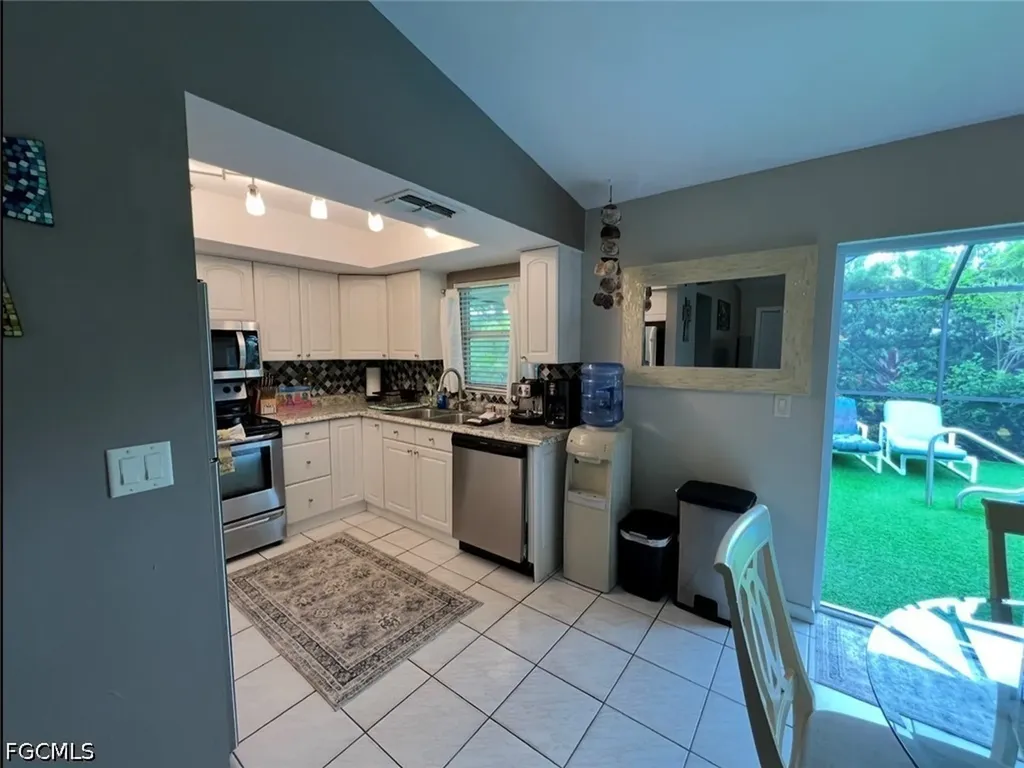 506 SE 27th Terrace Cape Coral FL 33904