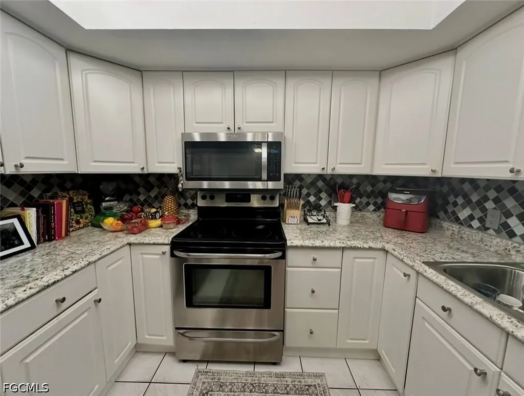 506 SE 27th Terrace Cape Coral FL 33904