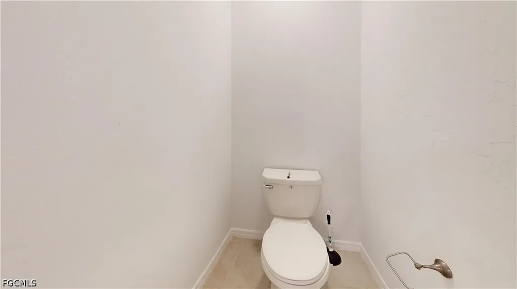 1908 NW 26th Place Cape Coral FL 33993