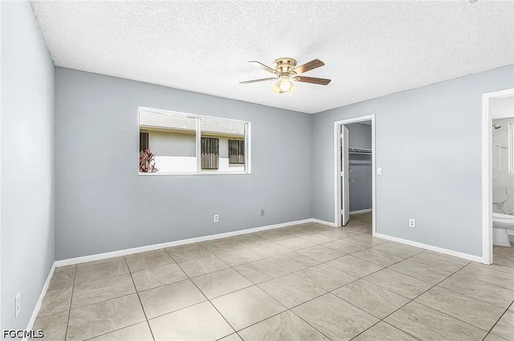 1435 SE 14th Street Cape Coral FL 33990