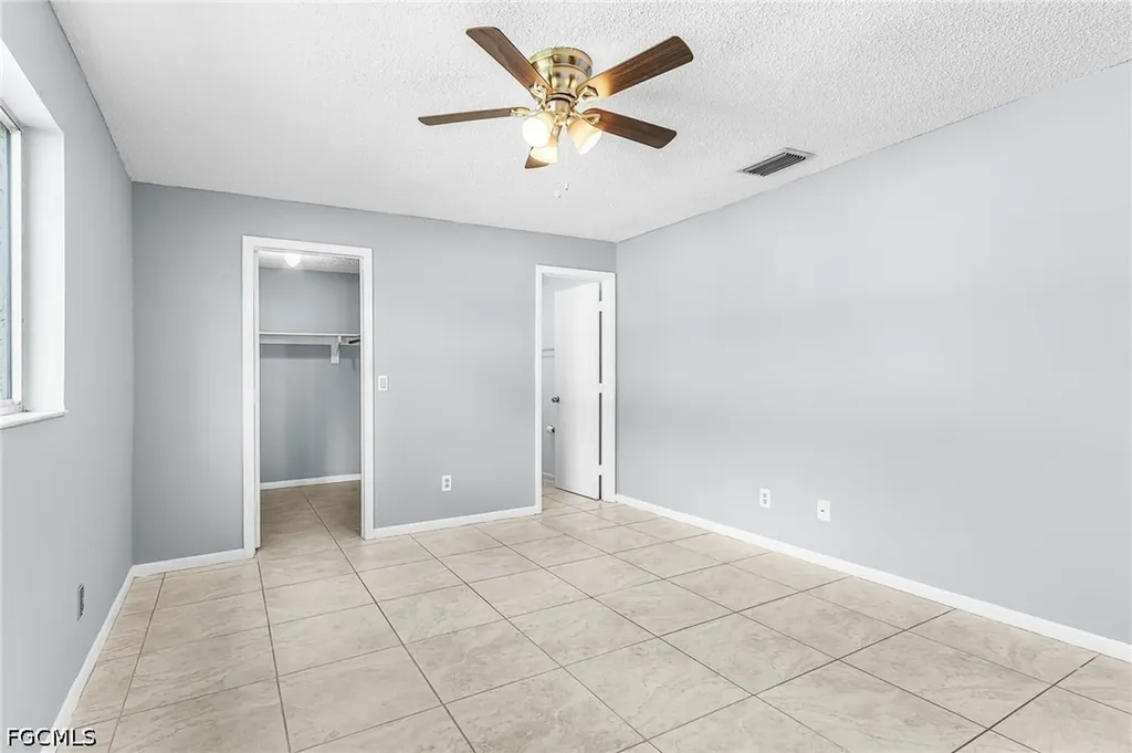 1435 SE 14th Street Cape Coral FL 33990