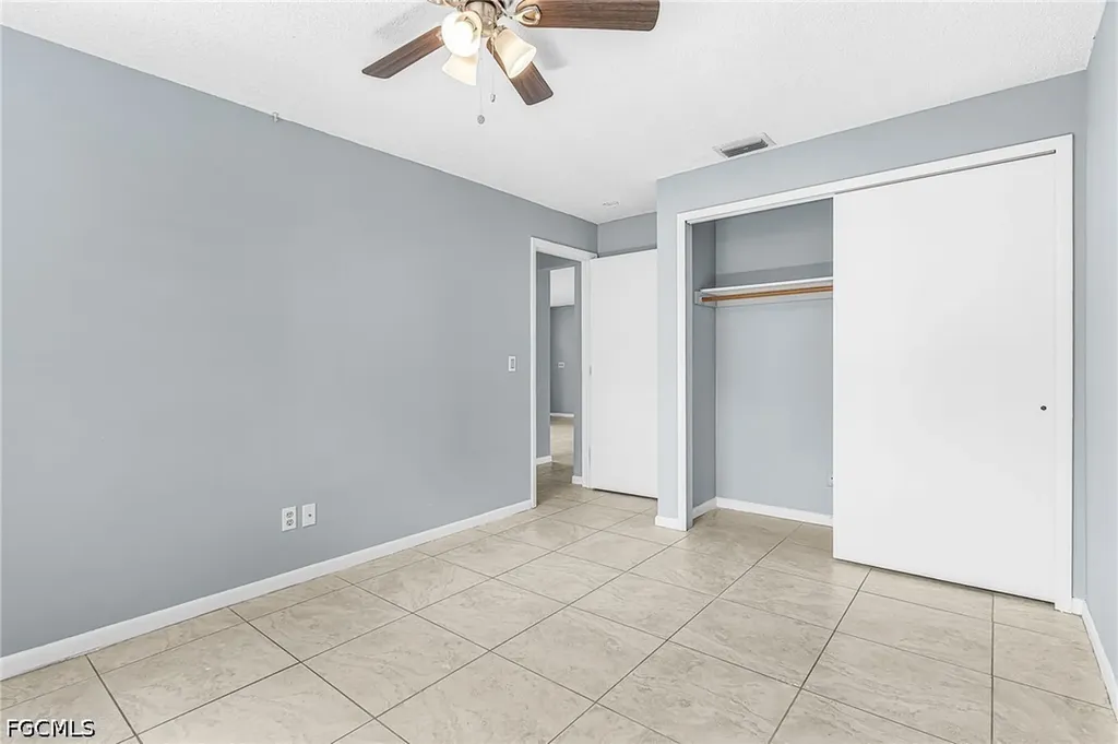 1435 SE 14th Street Cape Coral FL 33990