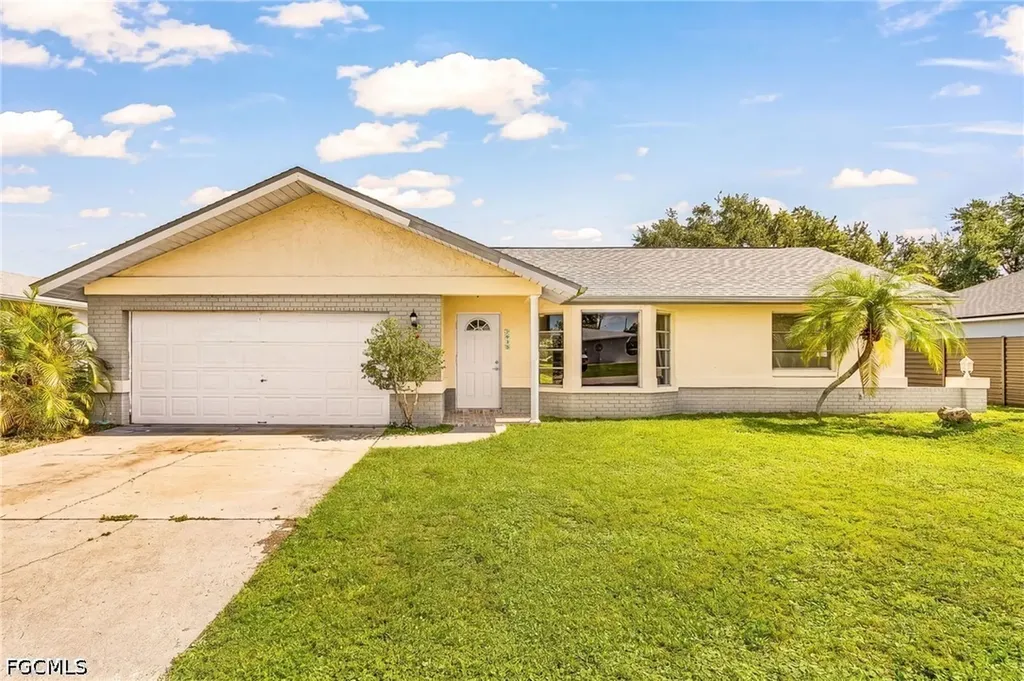 1435 SE 14th Street Cape Coral FL 33990
