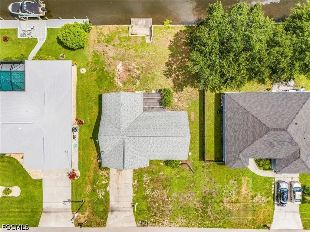 1435 SE 14th Street Cape Coral FL 33990