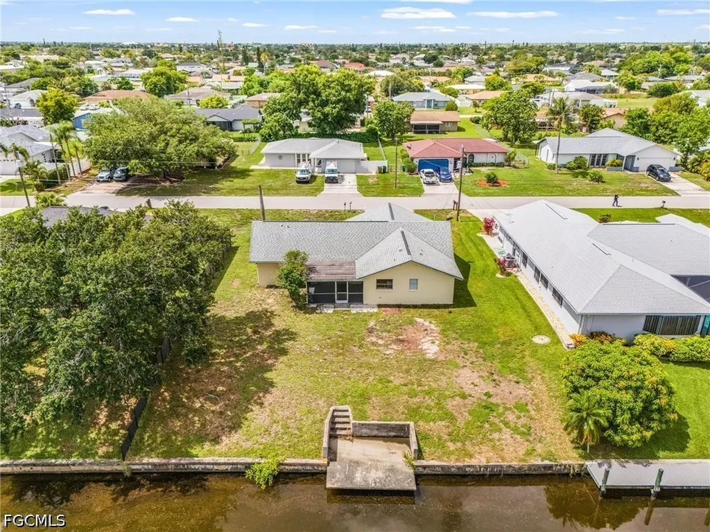 1435 SE 14th Street Cape Coral FL 33990