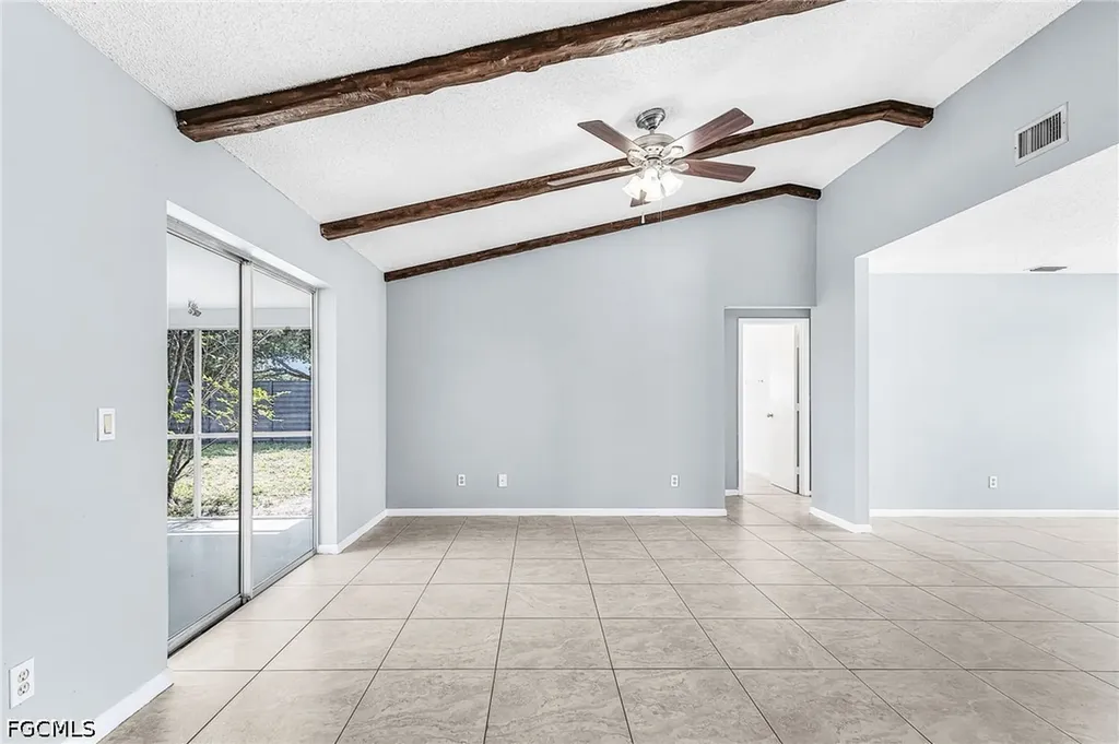 1435 SE 14th Street Cape Coral FL 33990