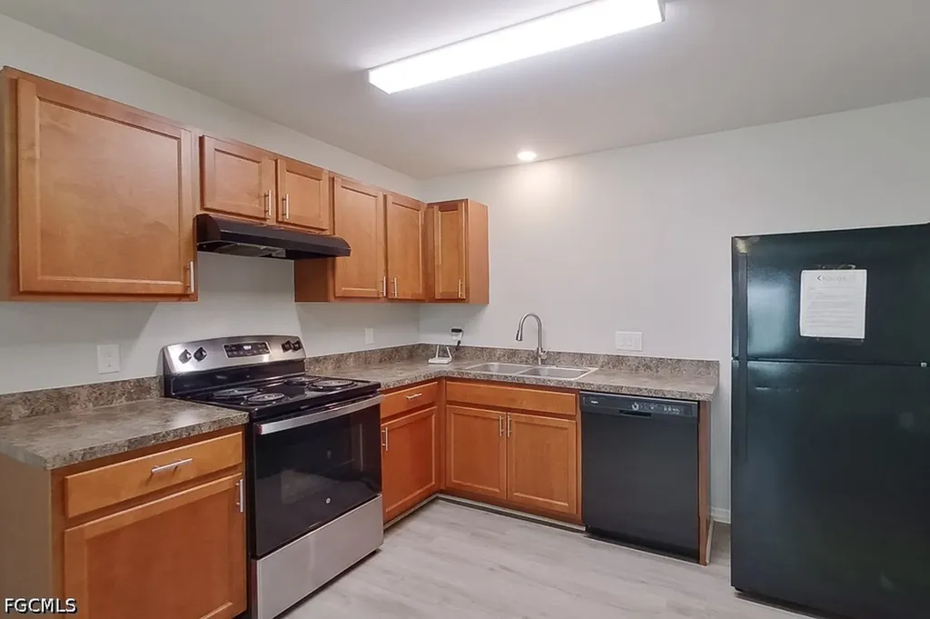 3214 65th Street W Lehigh Acres FL 33971