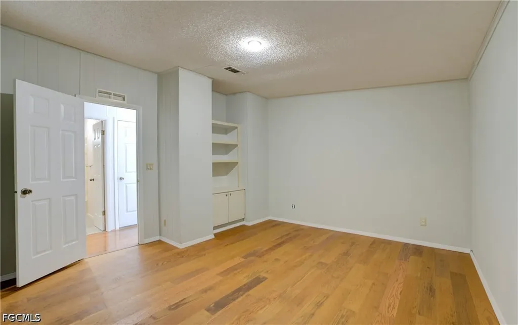 26260 Squire Lane Bonita Springs FL 34135