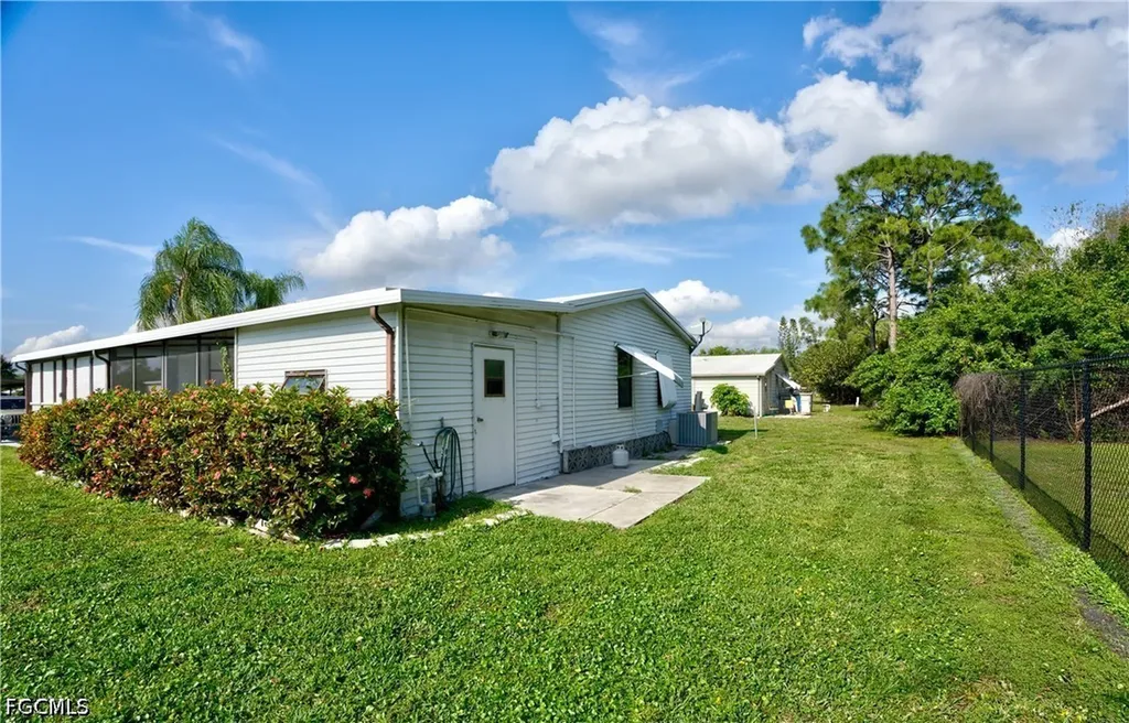 26260 Squire Lane Bonita Springs FL 34135