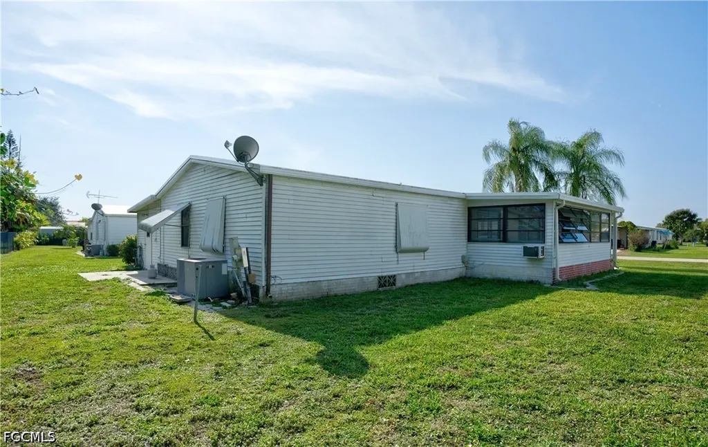 26260 Squire Lane Bonita Springs FL 34135