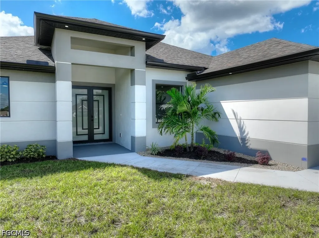 1019 Cedartree Avenue Lehigh Acres FL 33971
