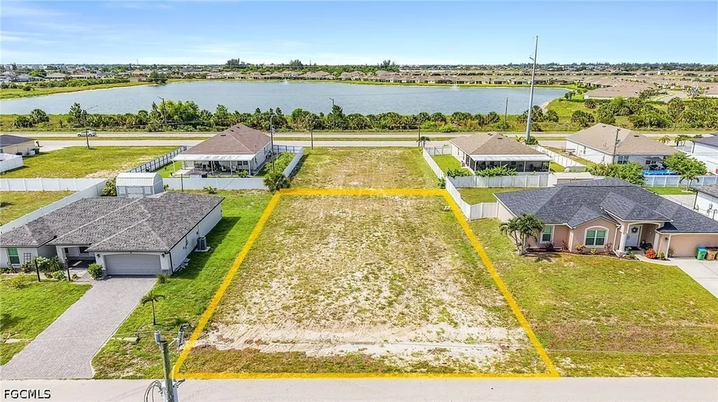 914 NW 8th Terrace Cape Coral FL 33993