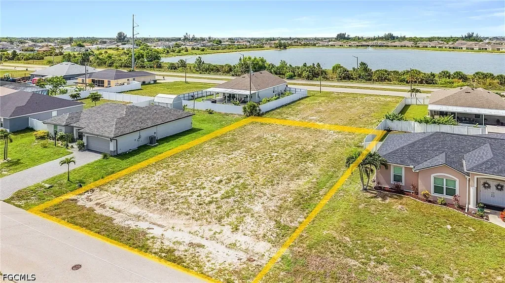 914 NW 8th Terrace Cape Coral FL 33993