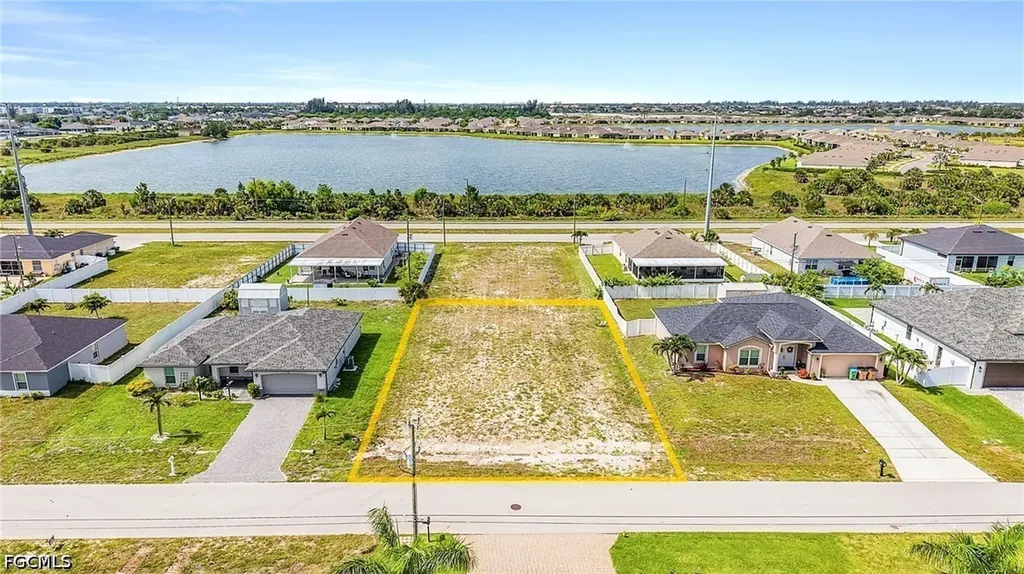 914 NW 8th Terrace Cape Coral FL 33993