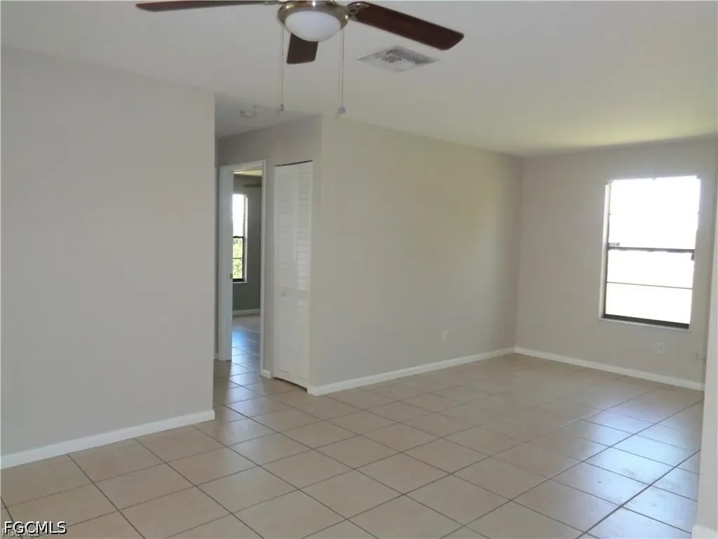 1510 SW 8th Place Cape Coral FL 33991