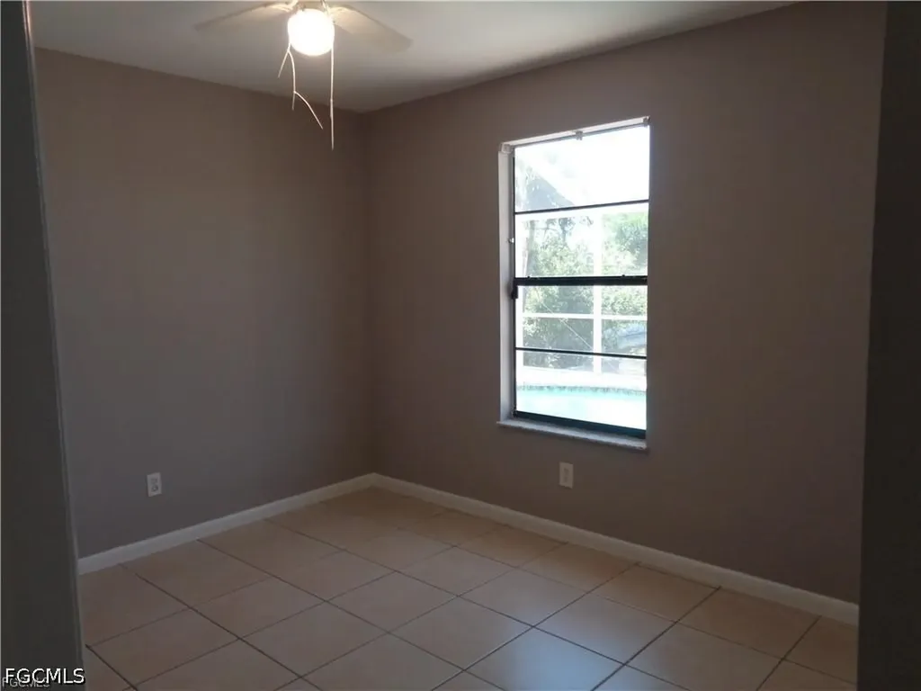 1510 SW 8th Place Cape Coral FL 33991