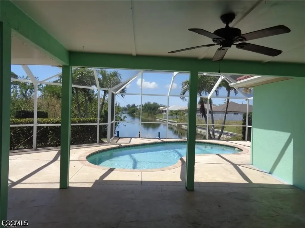 1510 SW 8th Place Cape Coral FL 33991