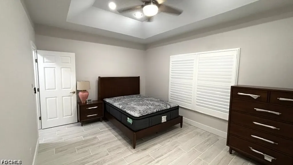 2205 SE 18th Avenue Cape Coral FL 33990