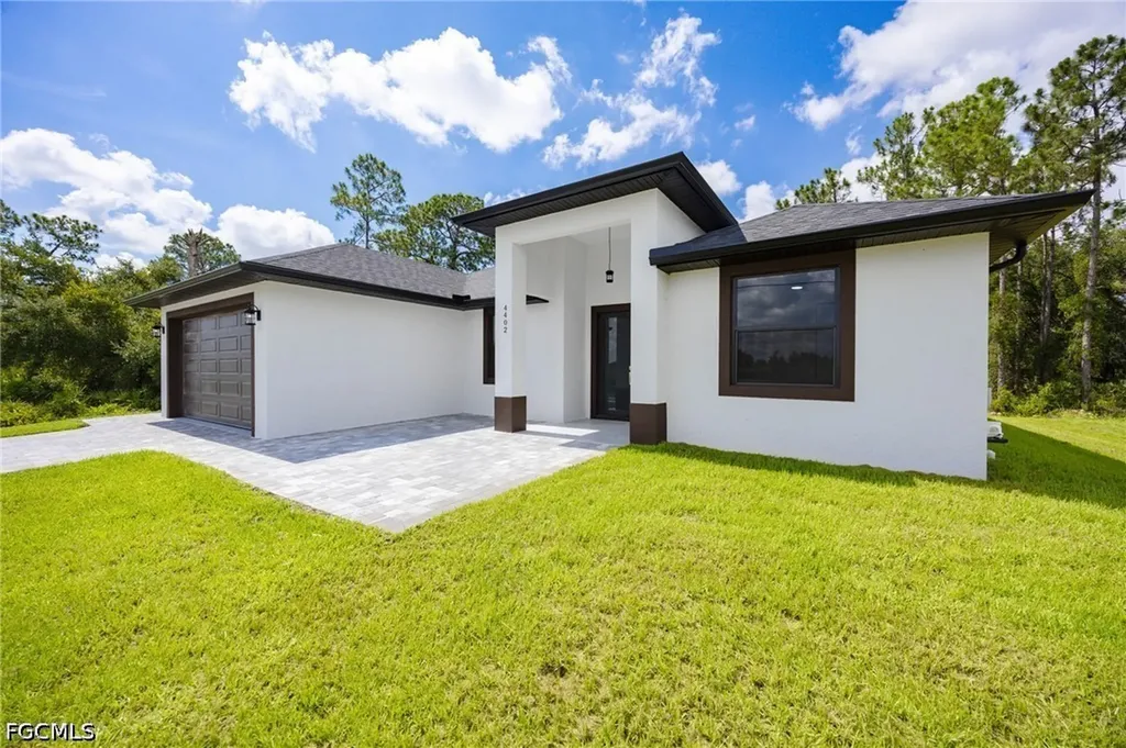 4402 E 13th Street Lehigh Acres FL 33972