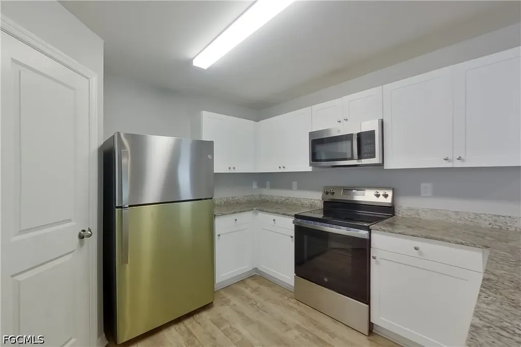 2227 NW 11th Court Cape Coral FL 33993