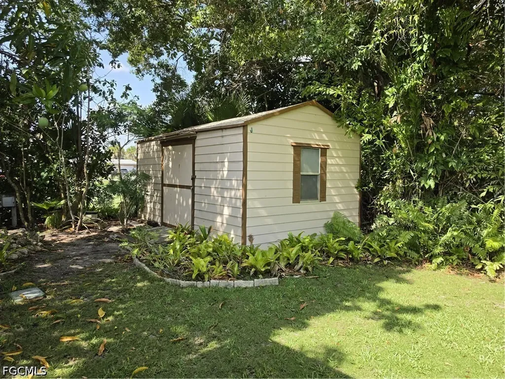 444 E Osceola Avenue Clewiston FL 33440