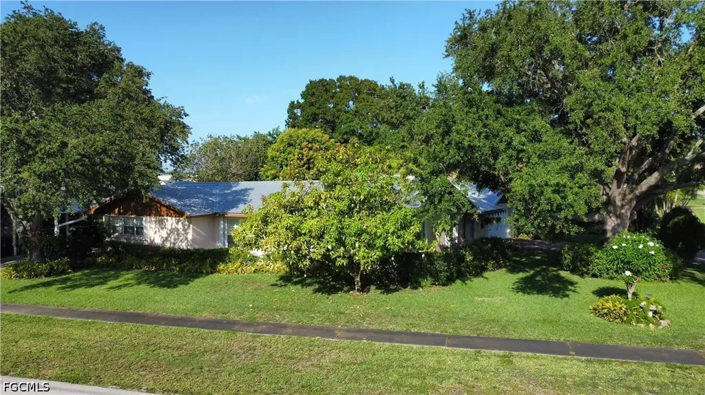 444 E Osceola Avenue Clewiston FL 33440