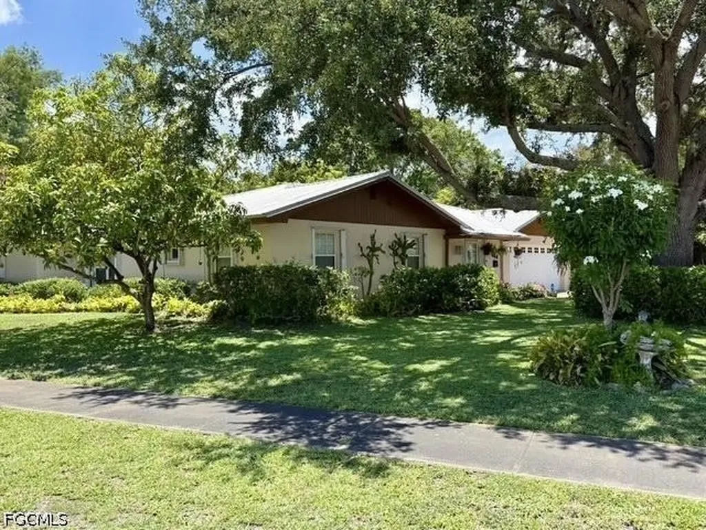 444 E Osceola Avenue Clewiston FL 33440